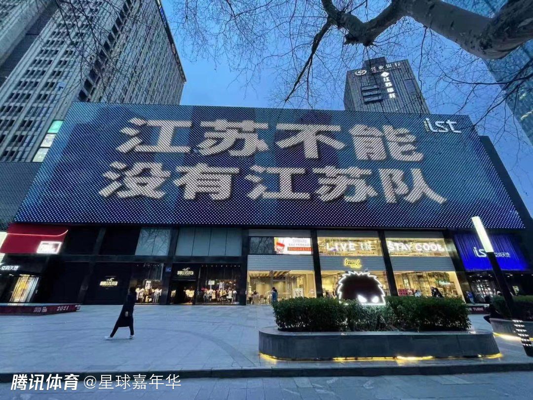 另外以后您就不要跟我之前的手机联系了，这台手机连我的家人都不知道，您有事情的话，可以打这个电话找我。